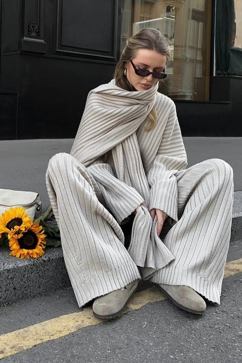 Relaxed Fit V Neck Ribbed Sweater with Pants Two Piece Pants Set - Image 12