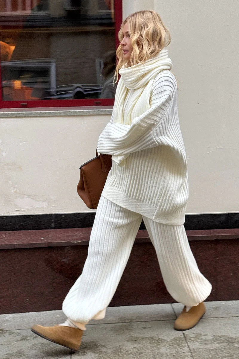 Relaxed Fit V Neck Ribbed Sweater with Pants Two Piece Pants Set - Image 4