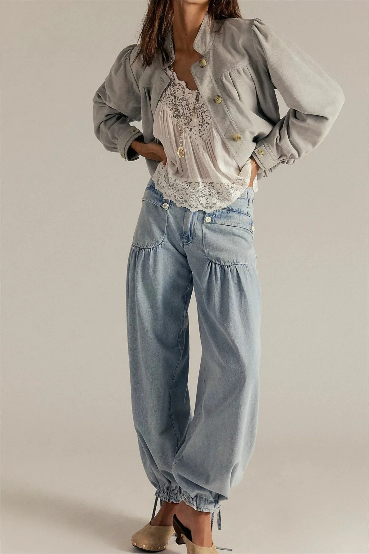 Ruched Mid Rise Wide Leg Jeans - Image 13