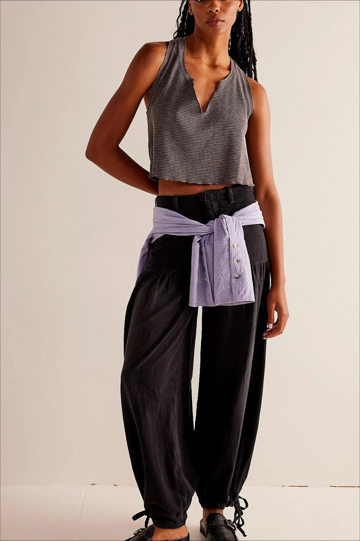 Ruched Mid Rise Wide Leg Jeans - Image 4