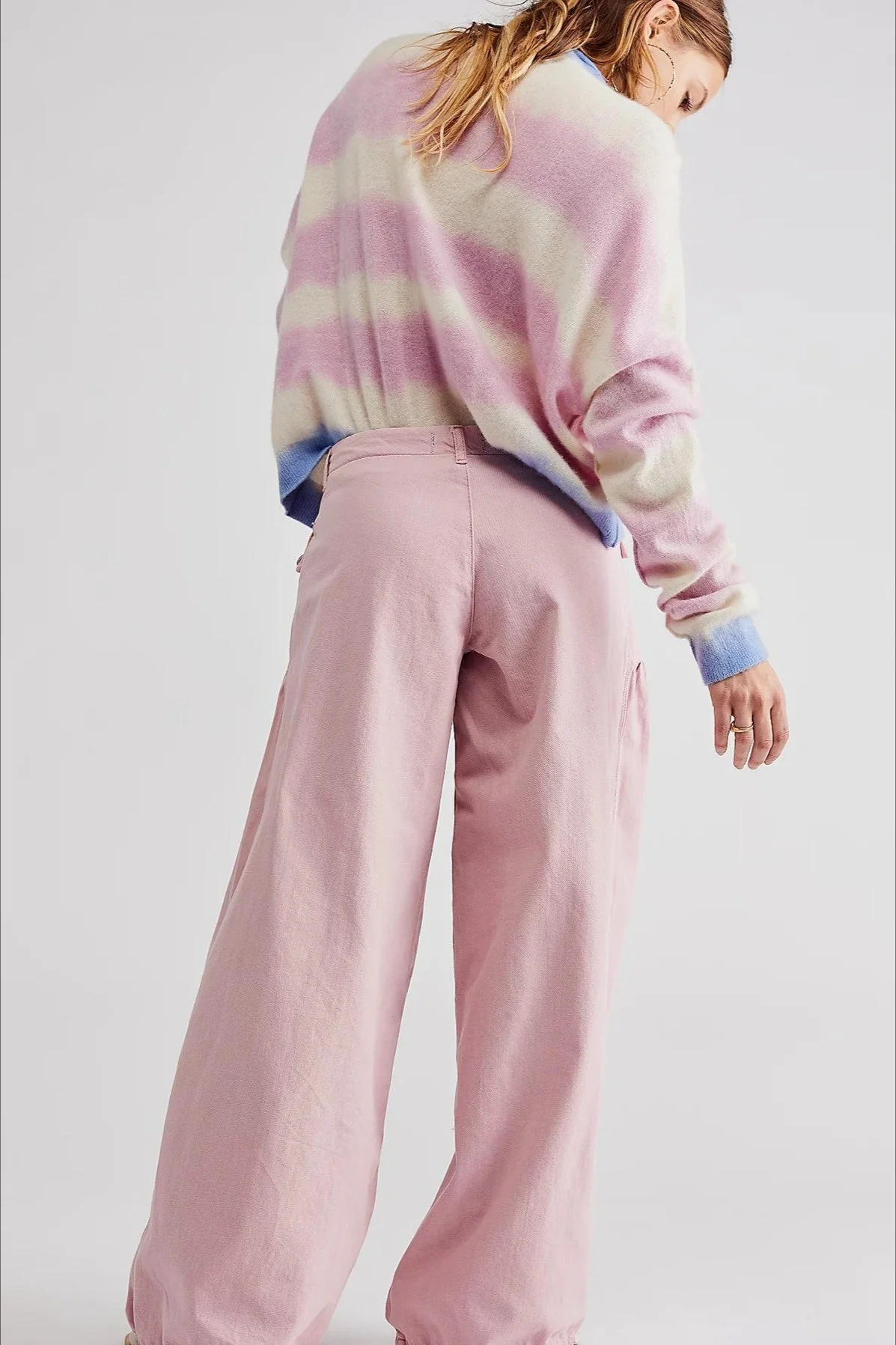 Ruched Mid Rise Wide Leg Jeans - Image 9