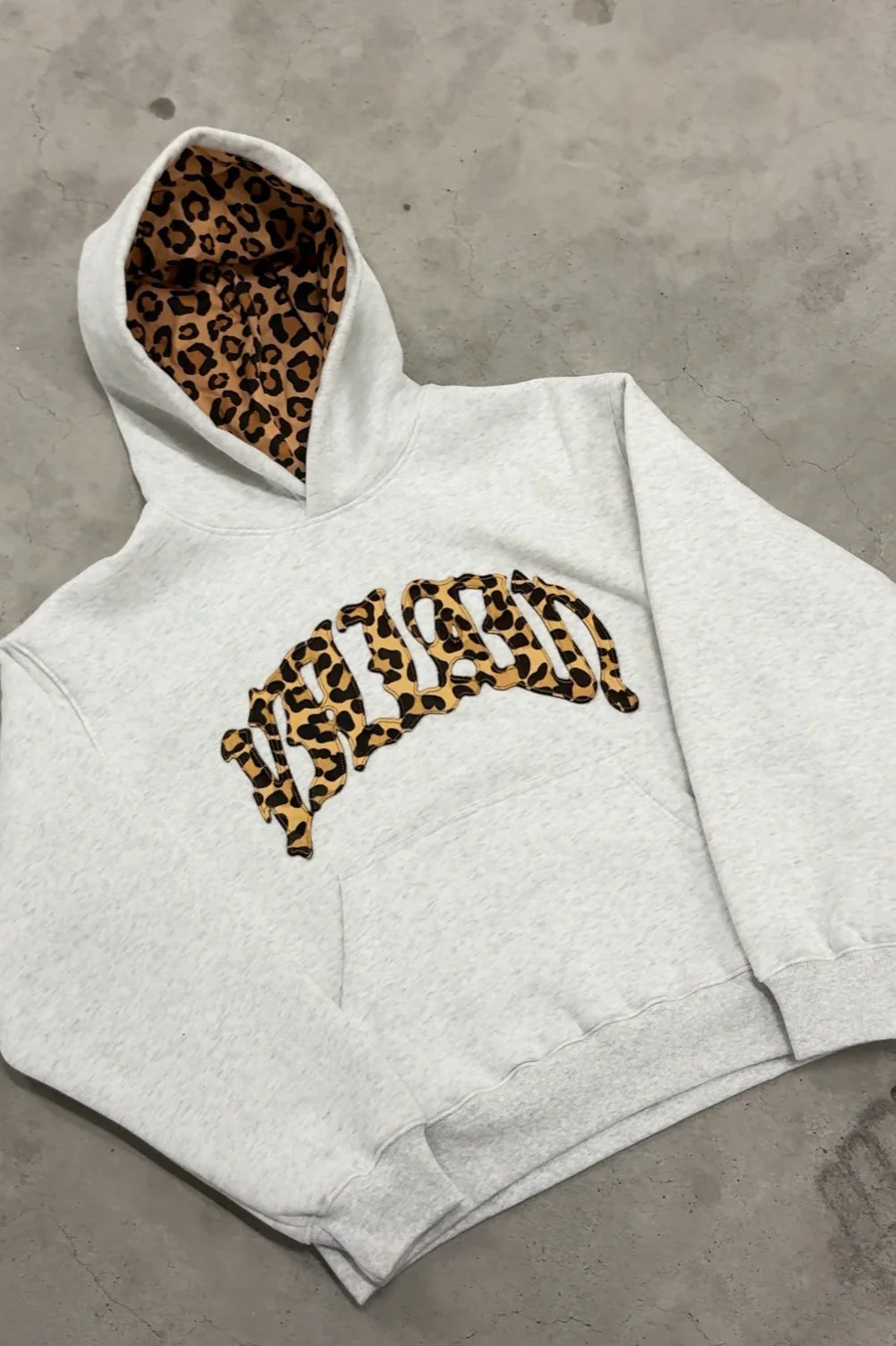 Leopard Lined Embroidered Letter Hoodie - Image 4