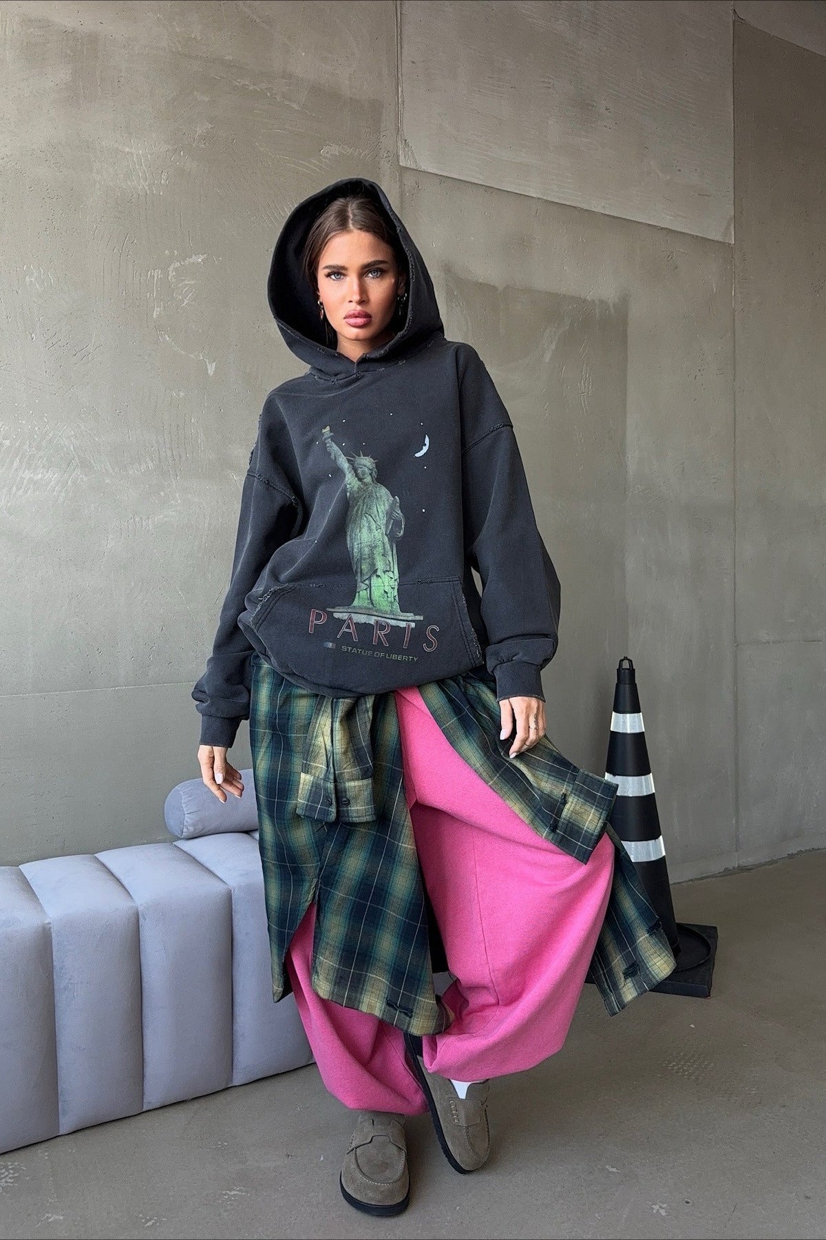 High-Quality Cotton Pullover Hoodie - Image 3