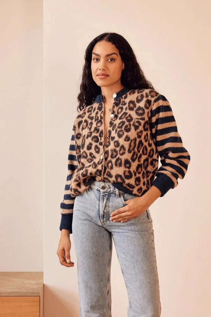 Leopard Print Contrast Cardigan Sweater - Image 4