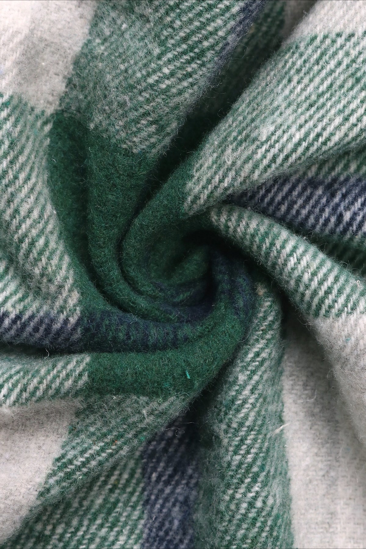 Vintage Plaid Woolen Jacket - Image 5