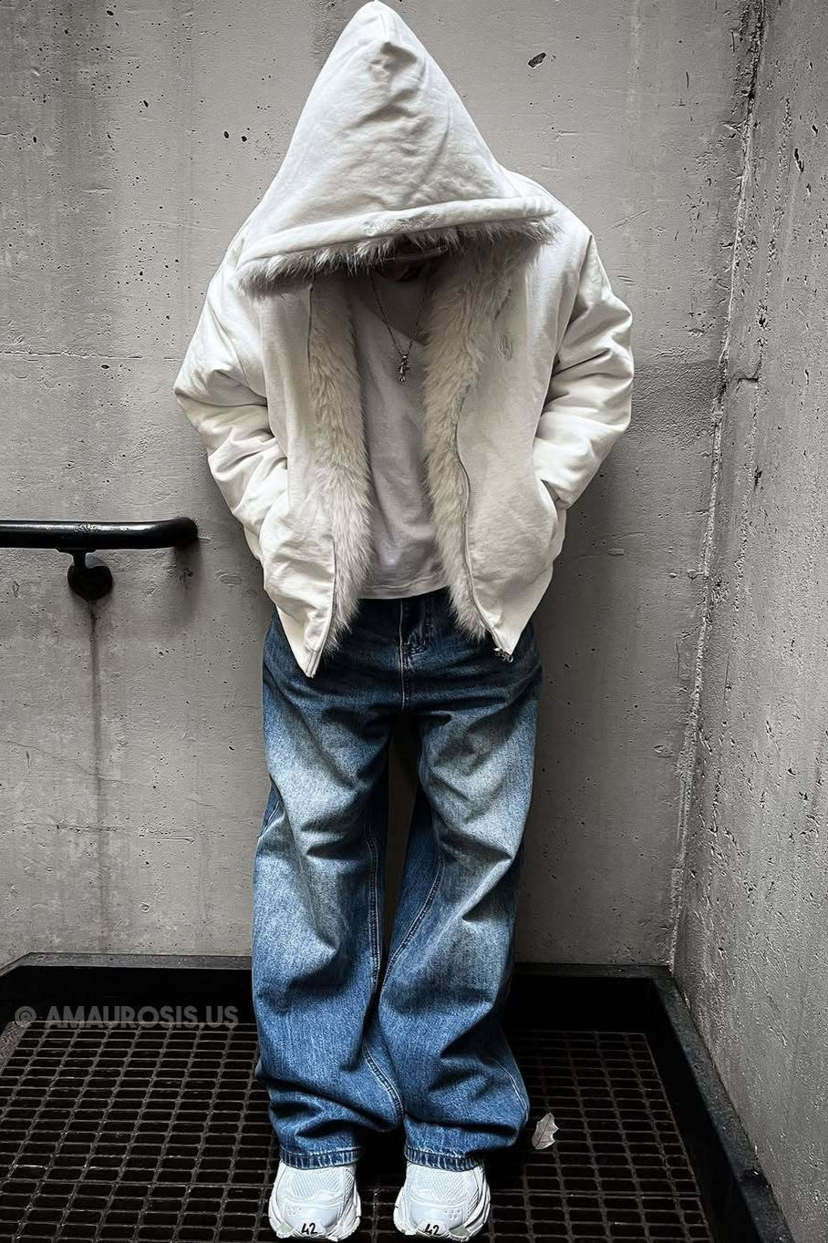 Minimalist Double-Layer Hoodie - Image 4