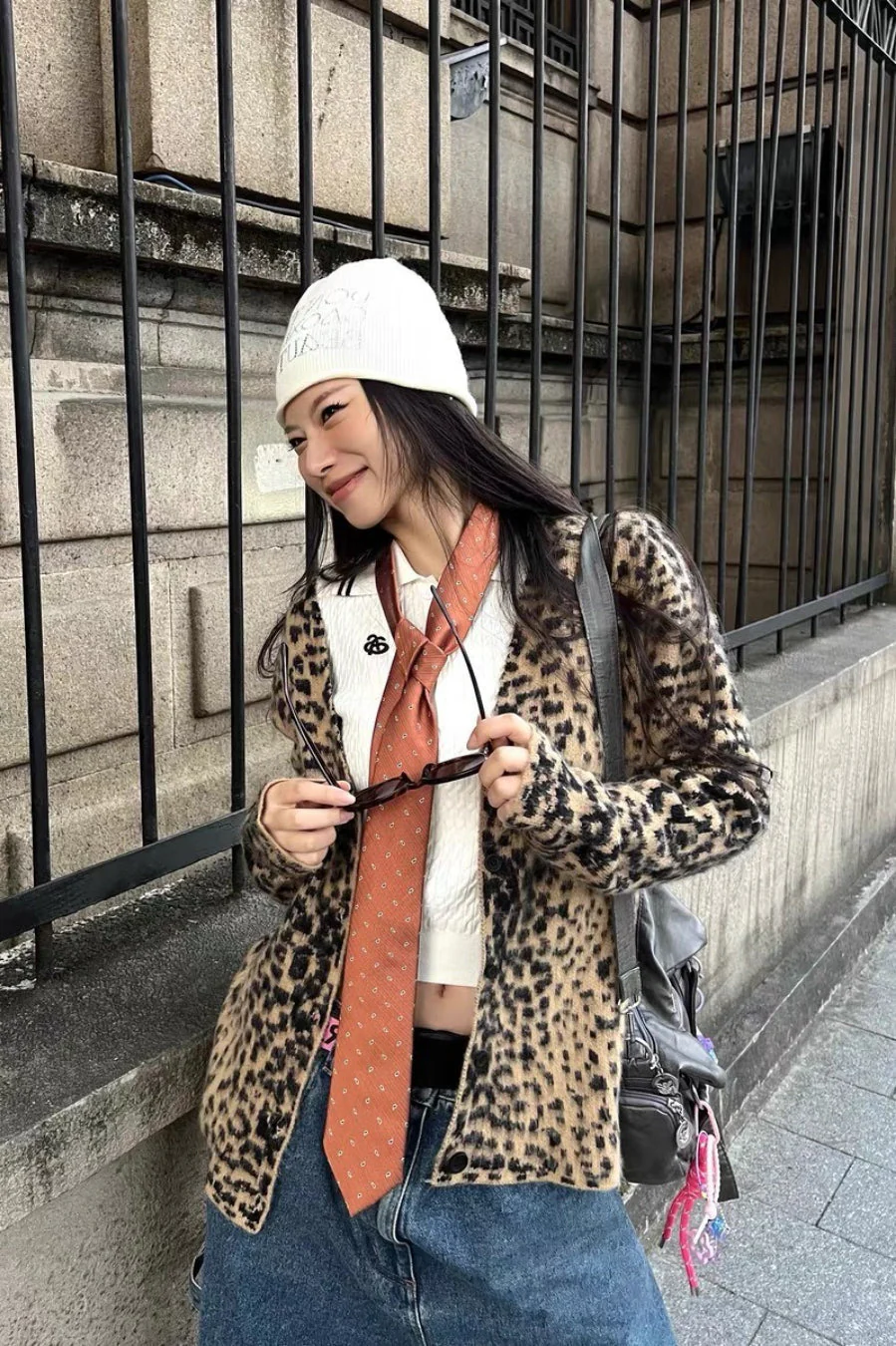 Leopard Print V Neck Knit Blouse - Image 2