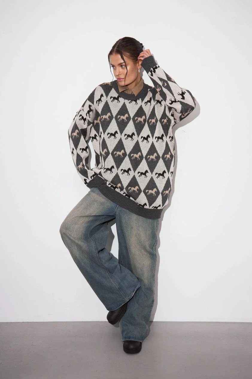 Long Sleeve Colorblock Knit Sweater - Image 4