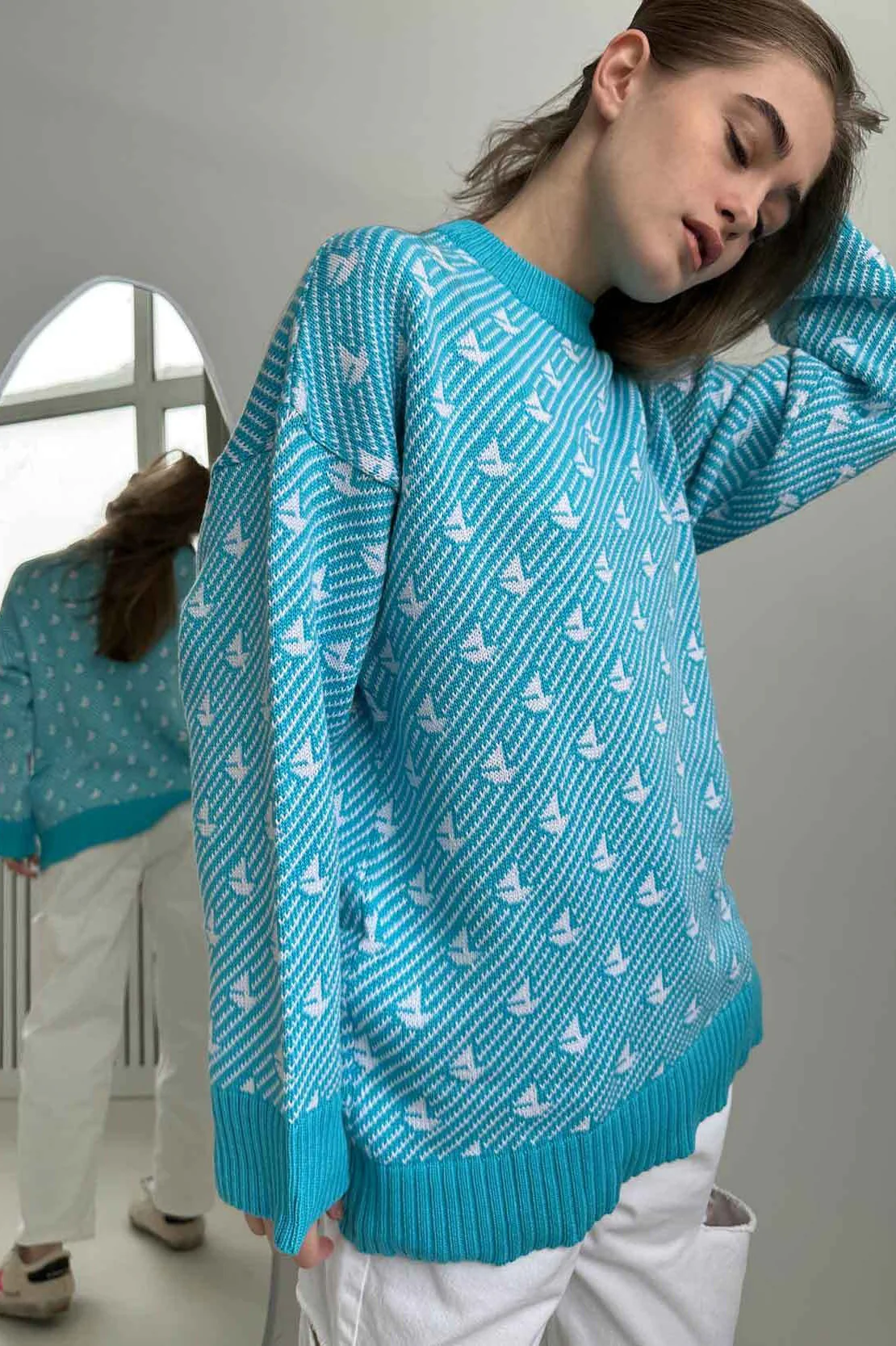 Sailboat Pattern Crew Neck Knit Sweater - Image 10