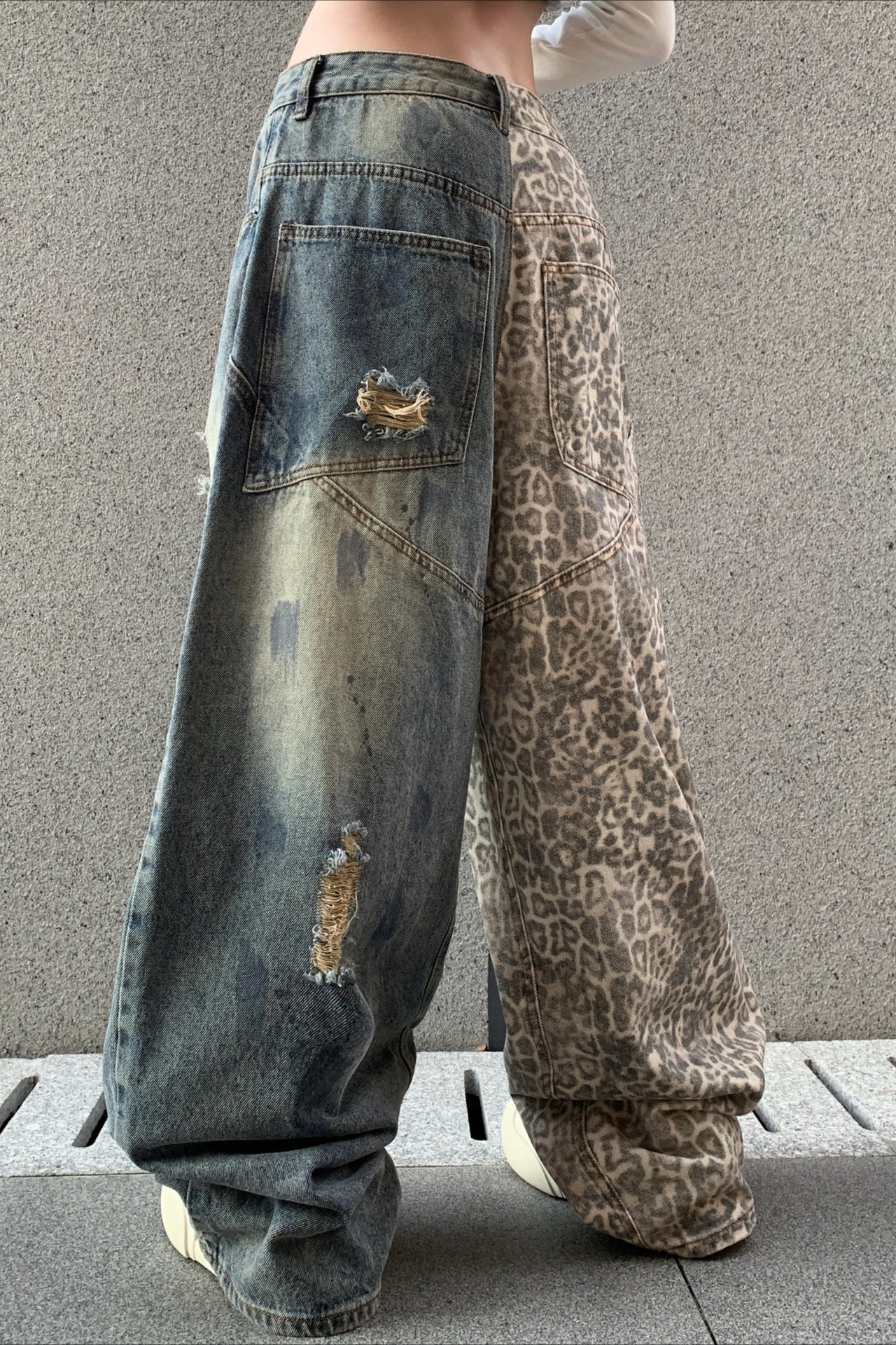 Leopard Print Ripped Wide Leg Jeans - Image 3