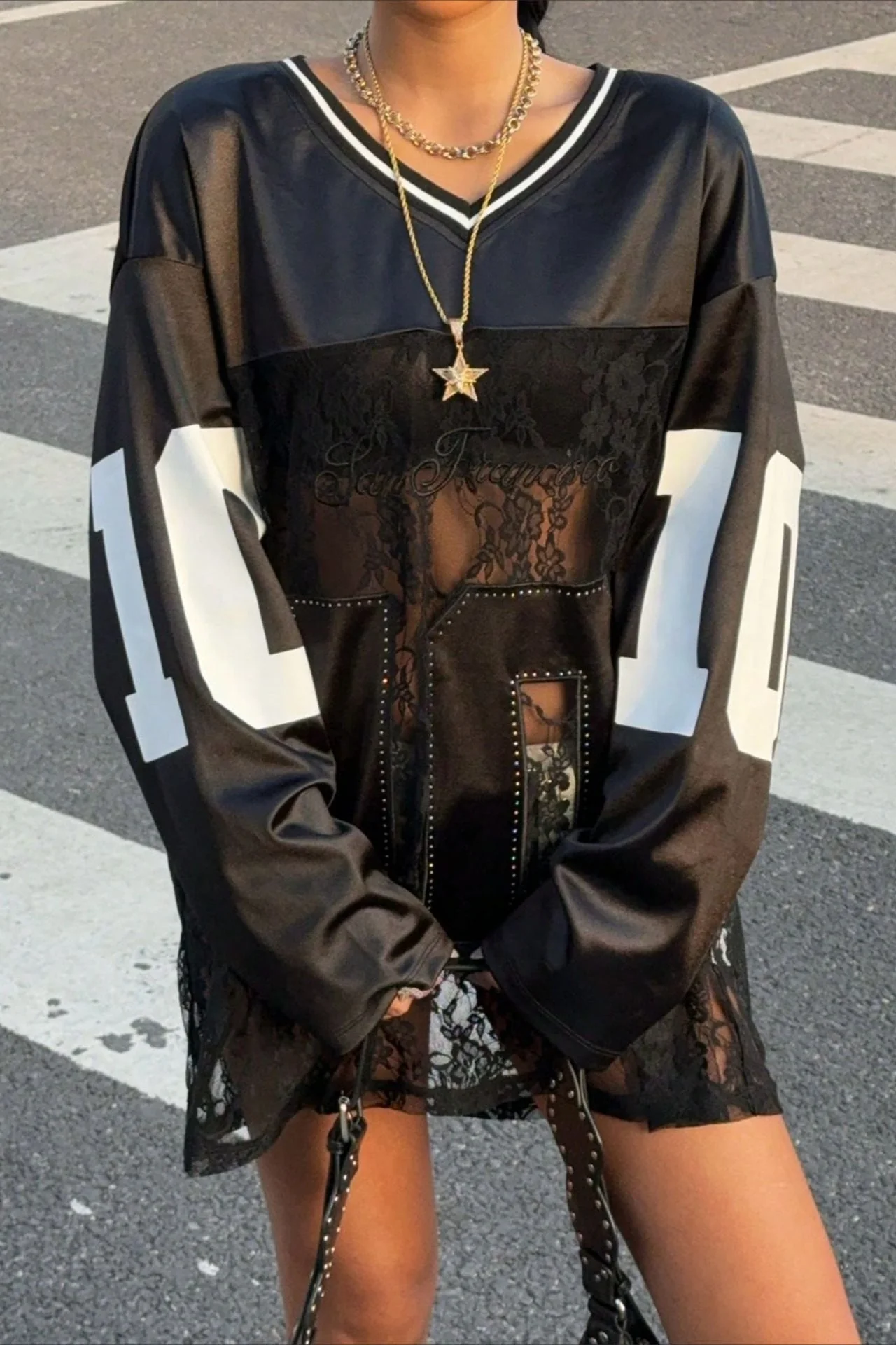 Lace Sheer V Neck Print Sweatshirt - Image 2