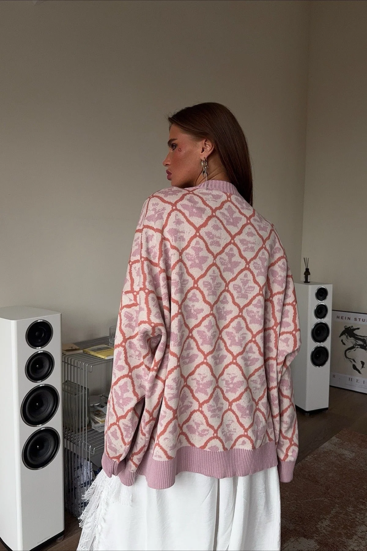 Vintage Letter Print Street Style Sweater - Image 4
