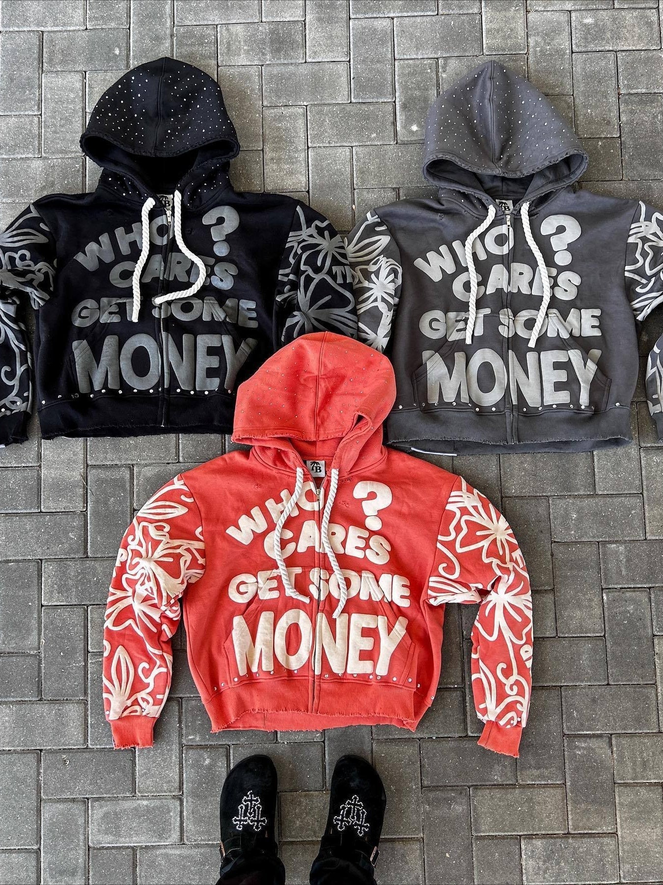 Street Style Graphic Hoodie - Image 6