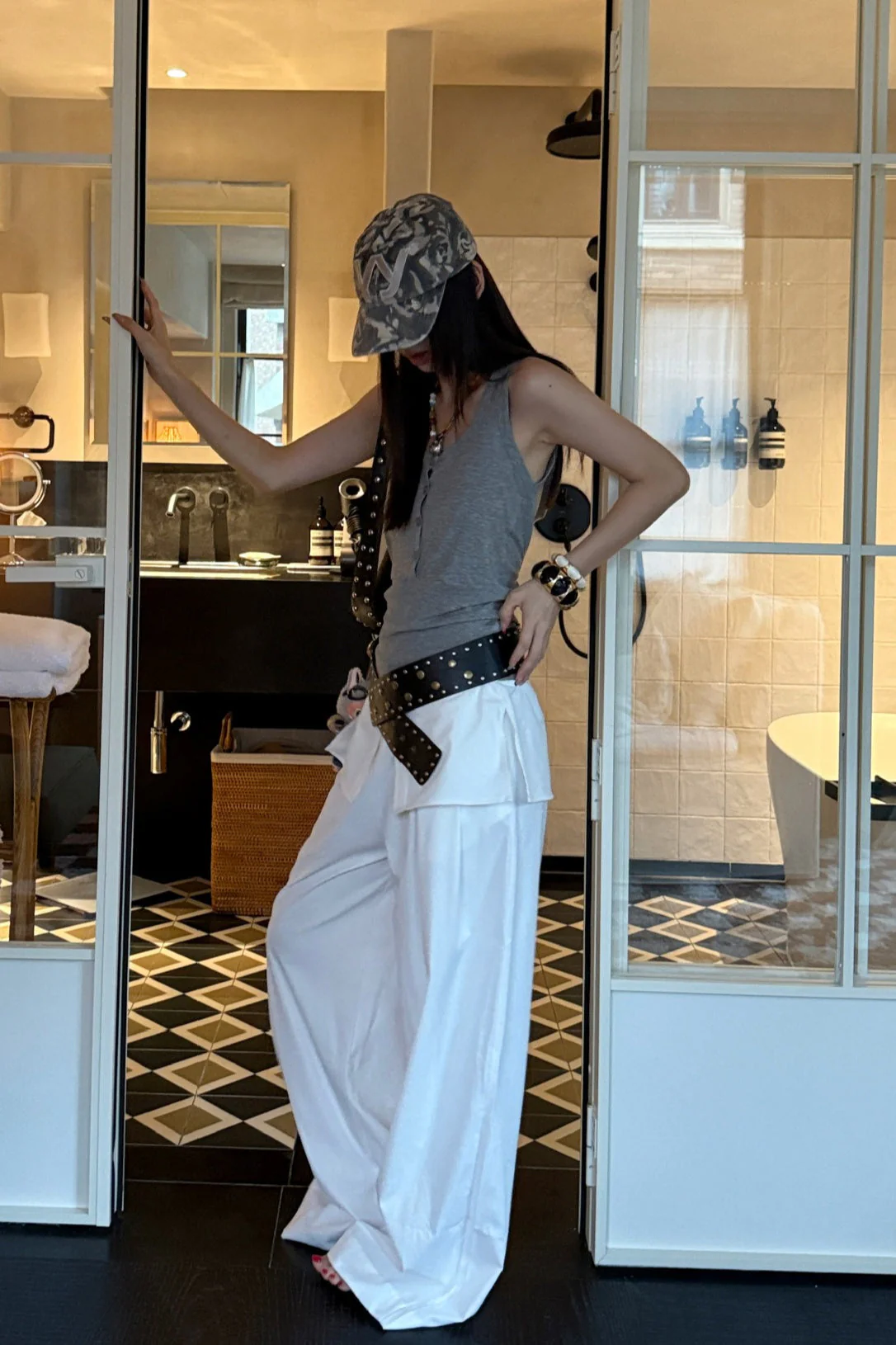 Street Style Loose Fit Spliced Wide Leg Pants - Image 2