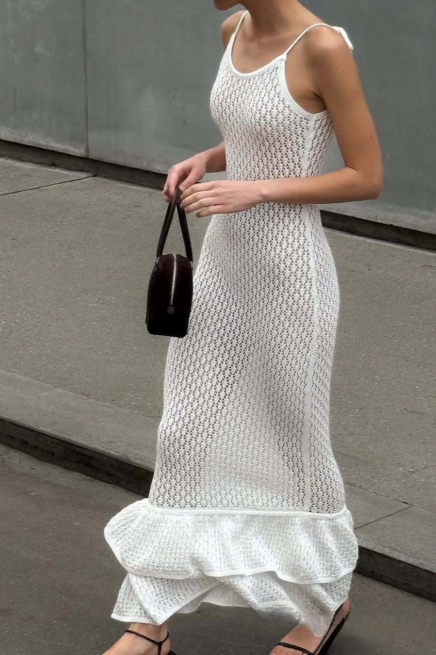 V Neck Ruffle Backless Maxi Dress - Image 4
