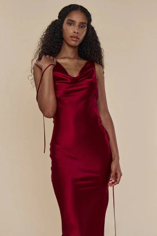 Backless Elegant Evening Maxi Dress - Image 3