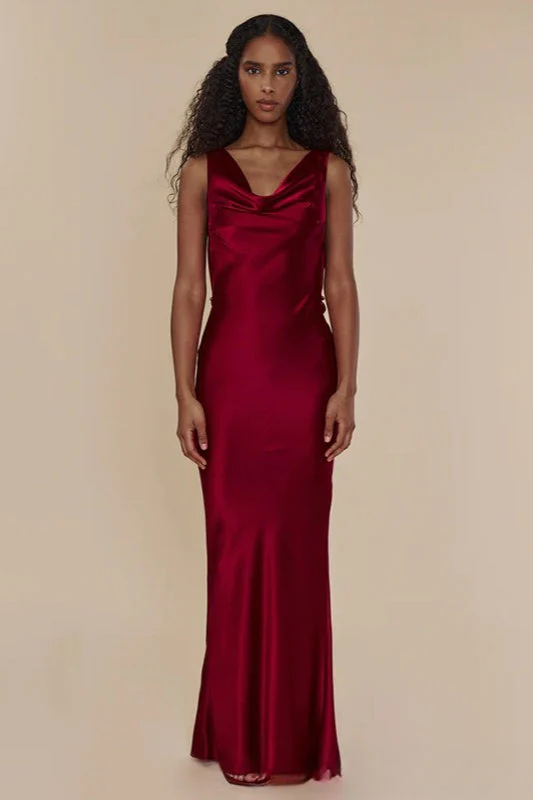 Backless Elegant Evening Maxi Dress - Image 4