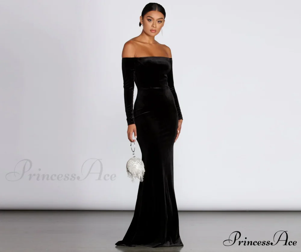 Ida Velvet Stylish Formal Gown - Image 3