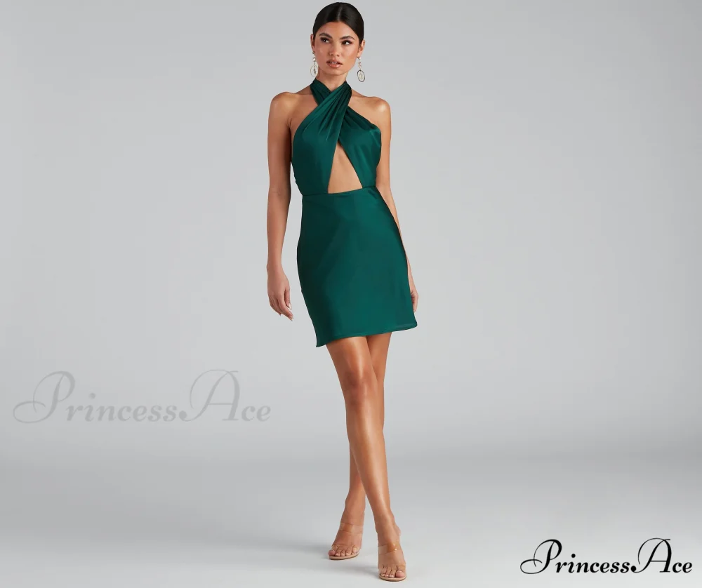 Flirtatious Flare Stylish Halter Skater Dress - Image 3