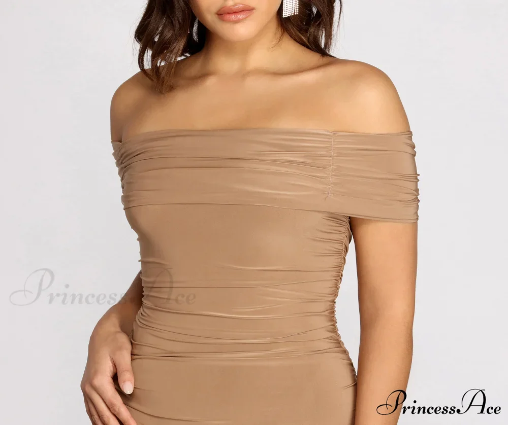 Off Shoulder Stylish Ruched Midi Dress - Image 10