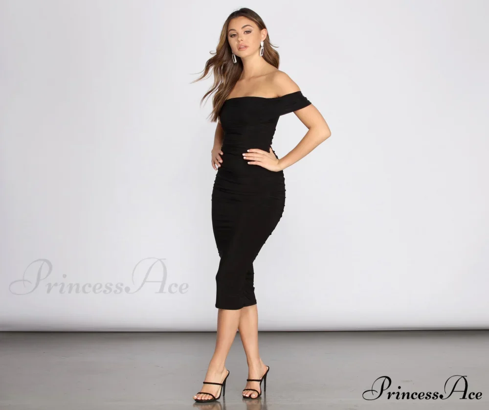 Off Shoulder Stylish Ruched Midi Dress - Image 3