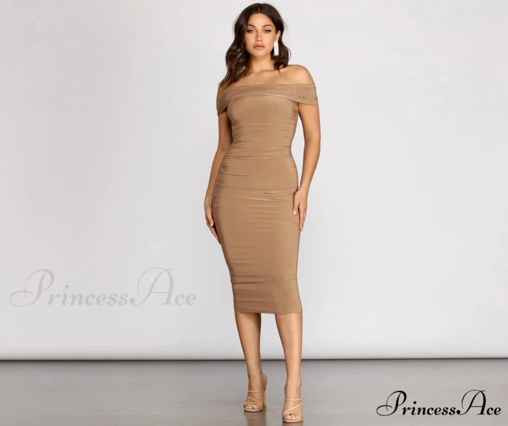 Off Shoulder Stylish Ruched Midi Dress - Image 9
