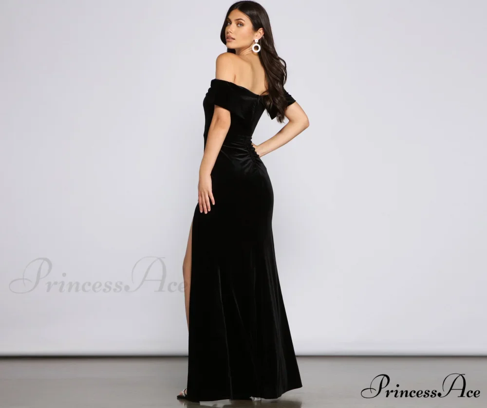 Olivia Formal Velvet Charming Off-The-Shoulder Maxi Dress - Image 2