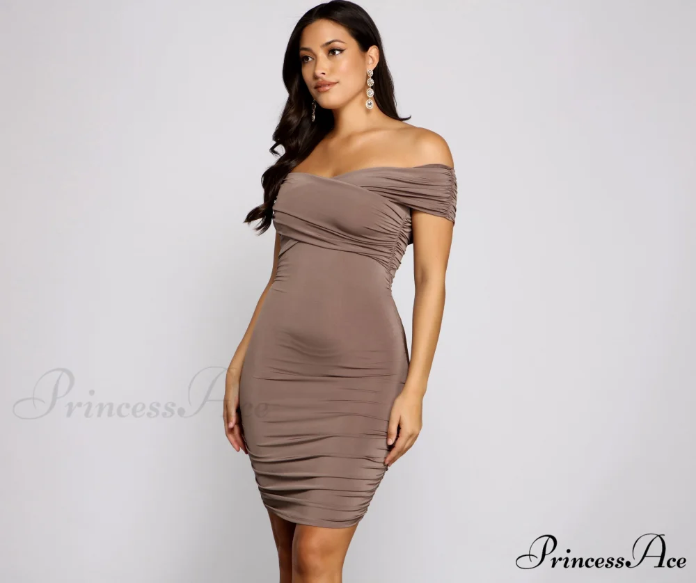 Alluring And Chic Charming Off-The-Shoulder Mini Dress - Image 5
