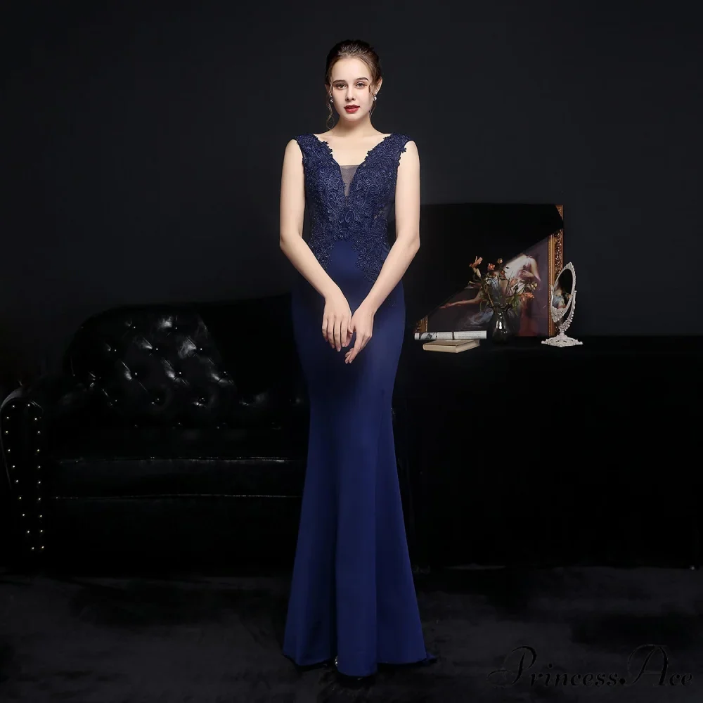 Amelia embroidered Stylish sequined fishtail dress - Image 11