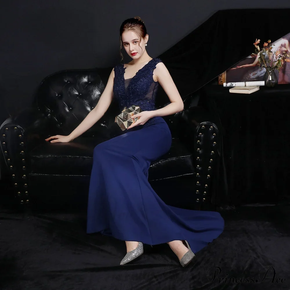 Amelia embroidered Stylish sequined fishtail dress - Image 13