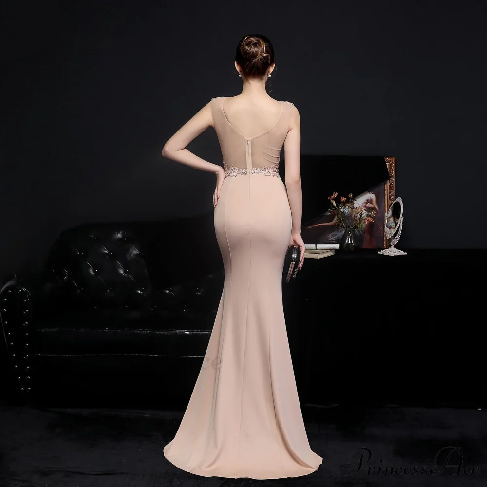 Amelia embroidered Stylish sequined fishtail dress - Image 15