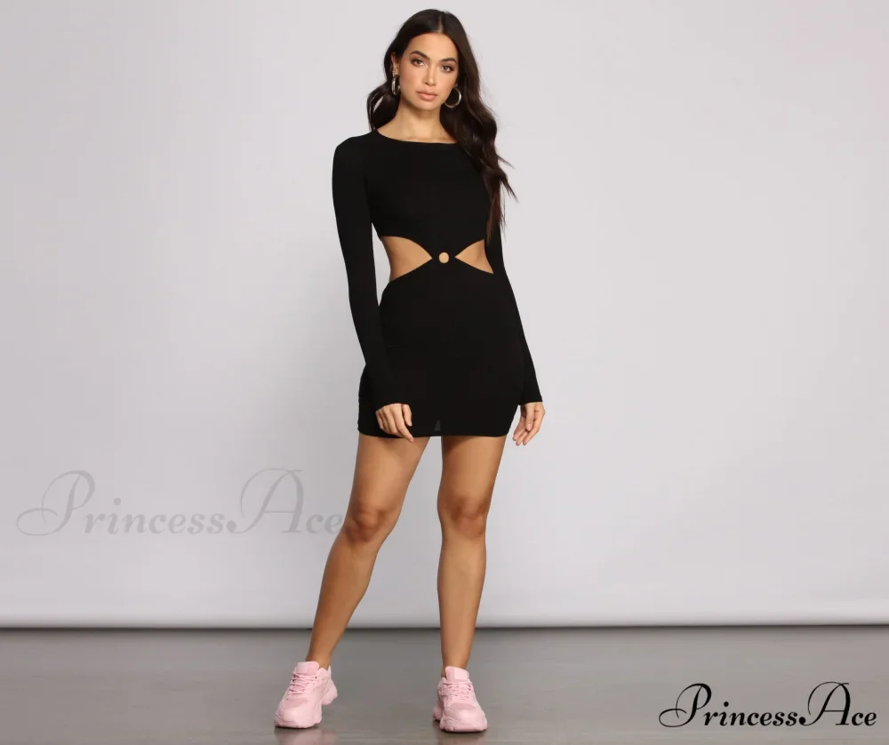 Ribbed Knit Stylish O-Ring Mini Dress - Image 4
