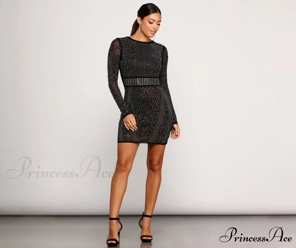 Seemingly Stunning Stylish Mini Dress - Image 3