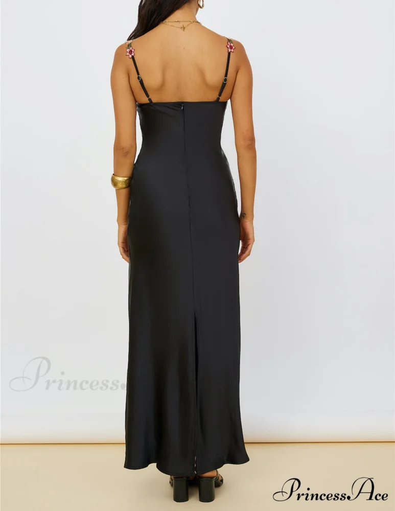 Magnetic Forces Flower Charming Embroidery Maxi Dress Black - Image 2