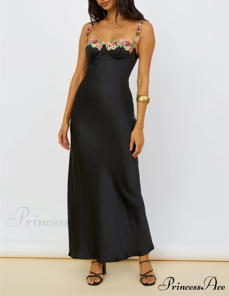 Magnetic Forces Flower Charming Embroidery Maxi Dress Black - Image 4