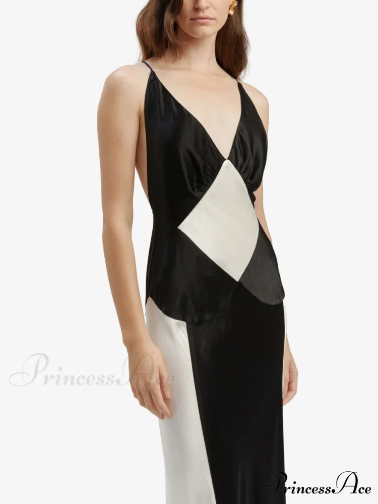 Black Ivory Stylish Contrast Maxi Dress - Image 3