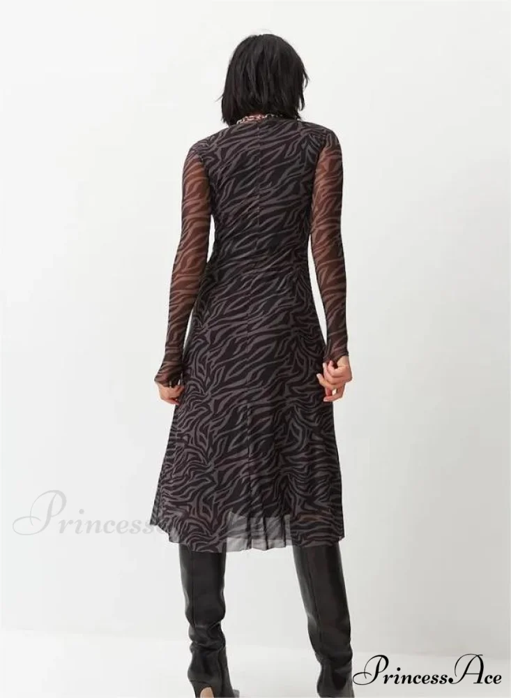 True Hues Stylish Velvet Dress - Image 5
