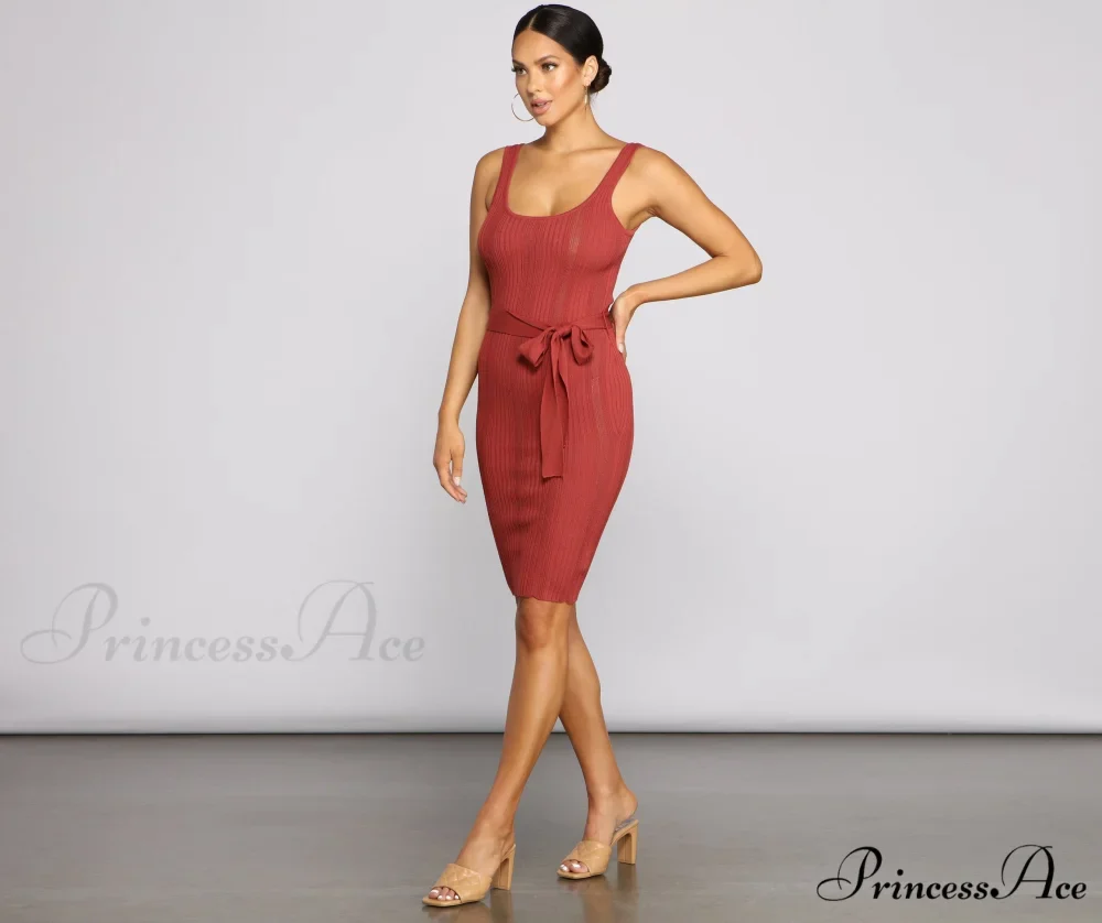 Slay In Style Ribbed Graceful Scoop Neck Midi Dress - Image 3
