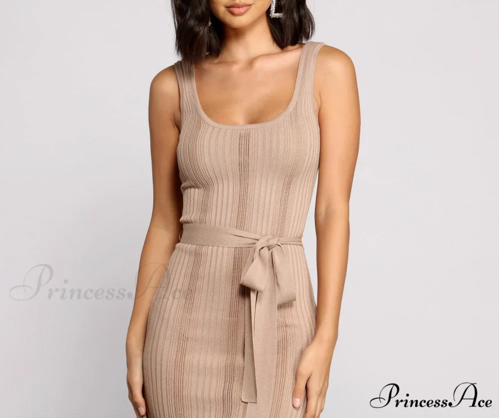 Slay In Style Ribbed Graceful Scoop Neck Midi Dress - Image 6
