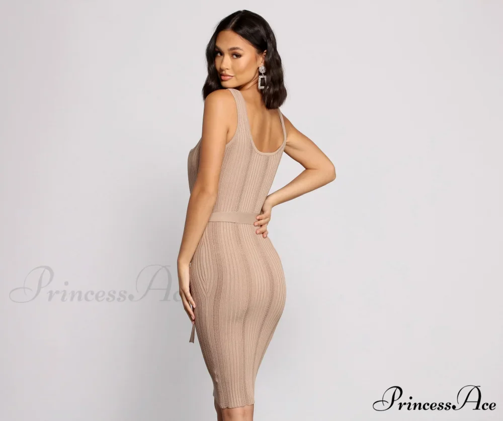 Slay In Style Ribbed Graceful Scoop Neck Midi Dress - Image 8