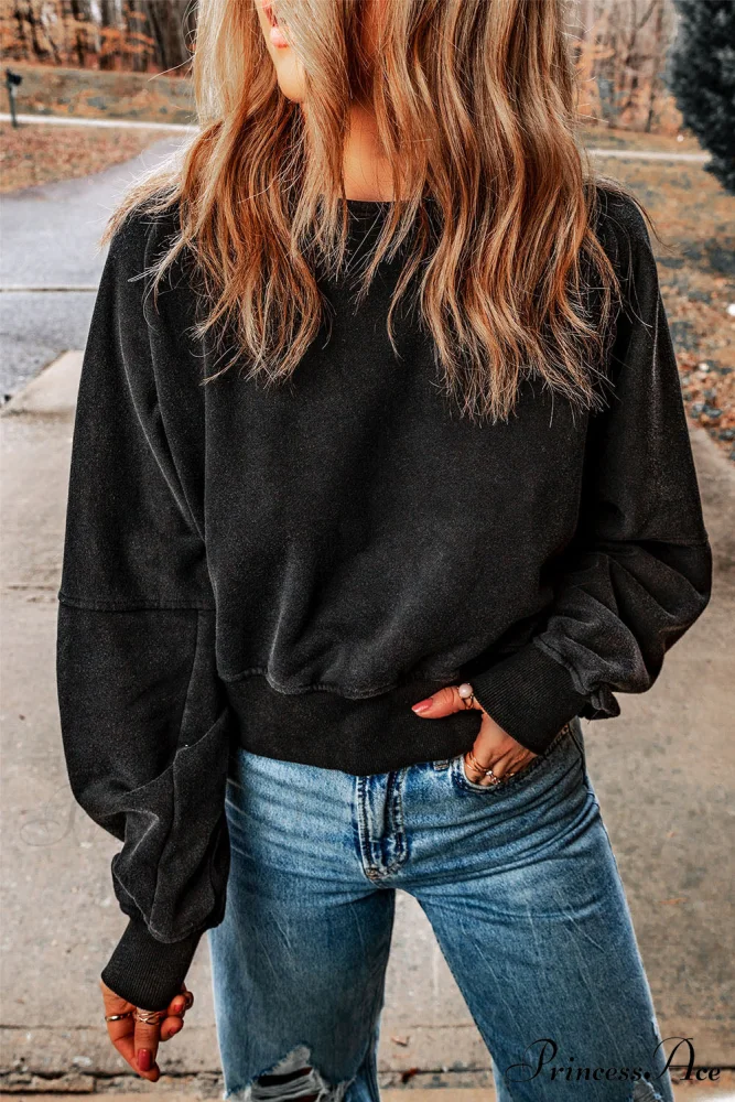 Acid Back Wash Open V-shape in Sweatshirt Black - Image 2