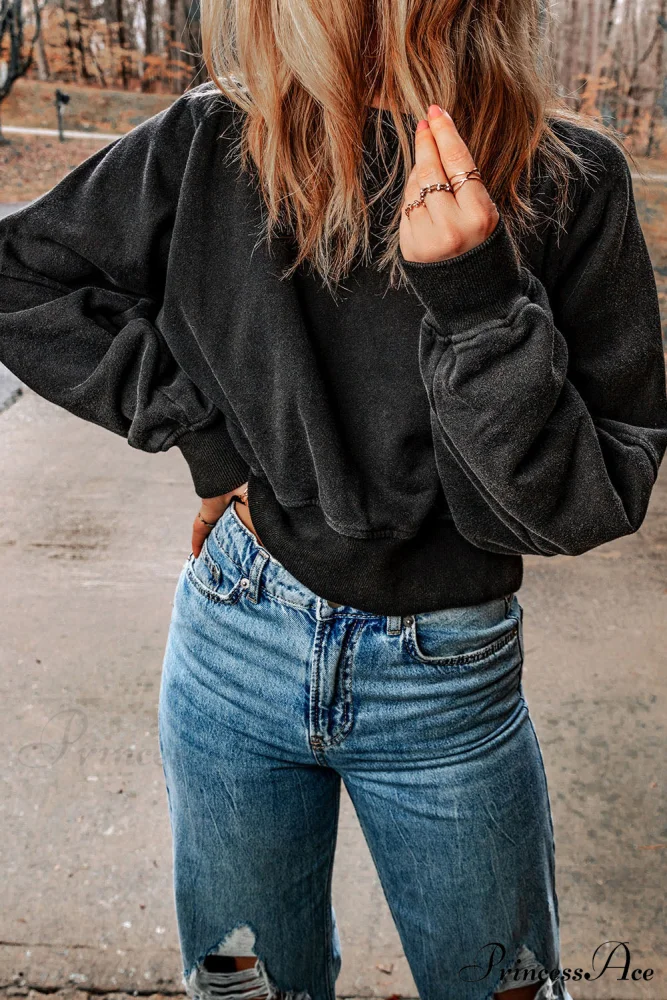 Acid Back Wash Open V-shape in Sweatshirt Black - Image 6