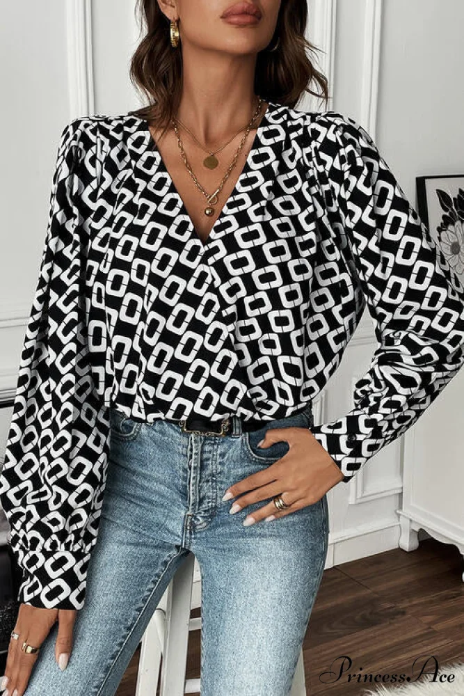 Long V-Neck Blouse Geometric Arm with Design - Image 4