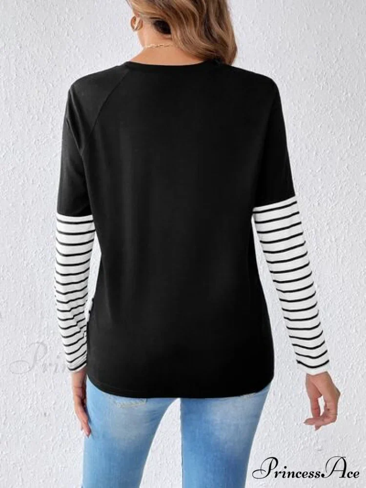 Arm T-Shirt Round Striped Patch with Heart Long Neck - Image 2