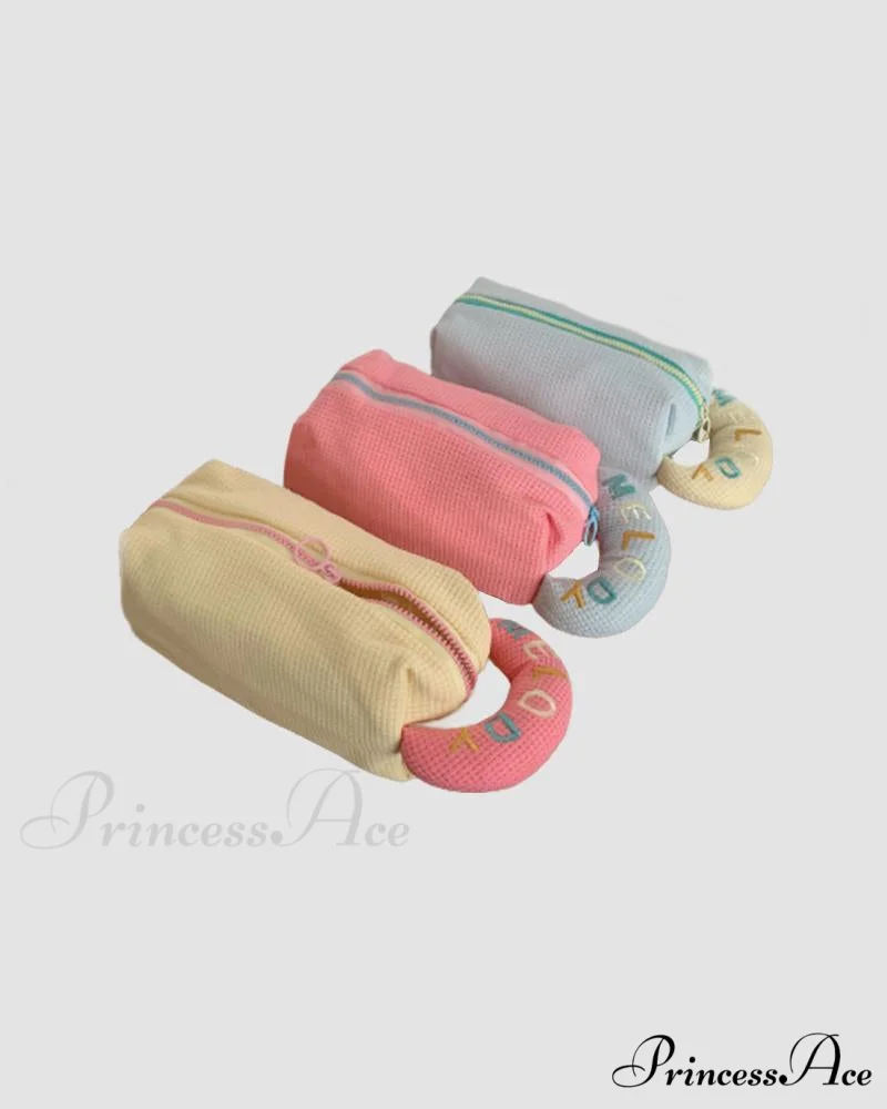Case with Contrast Melody Pastel Pencil Design - Image 4