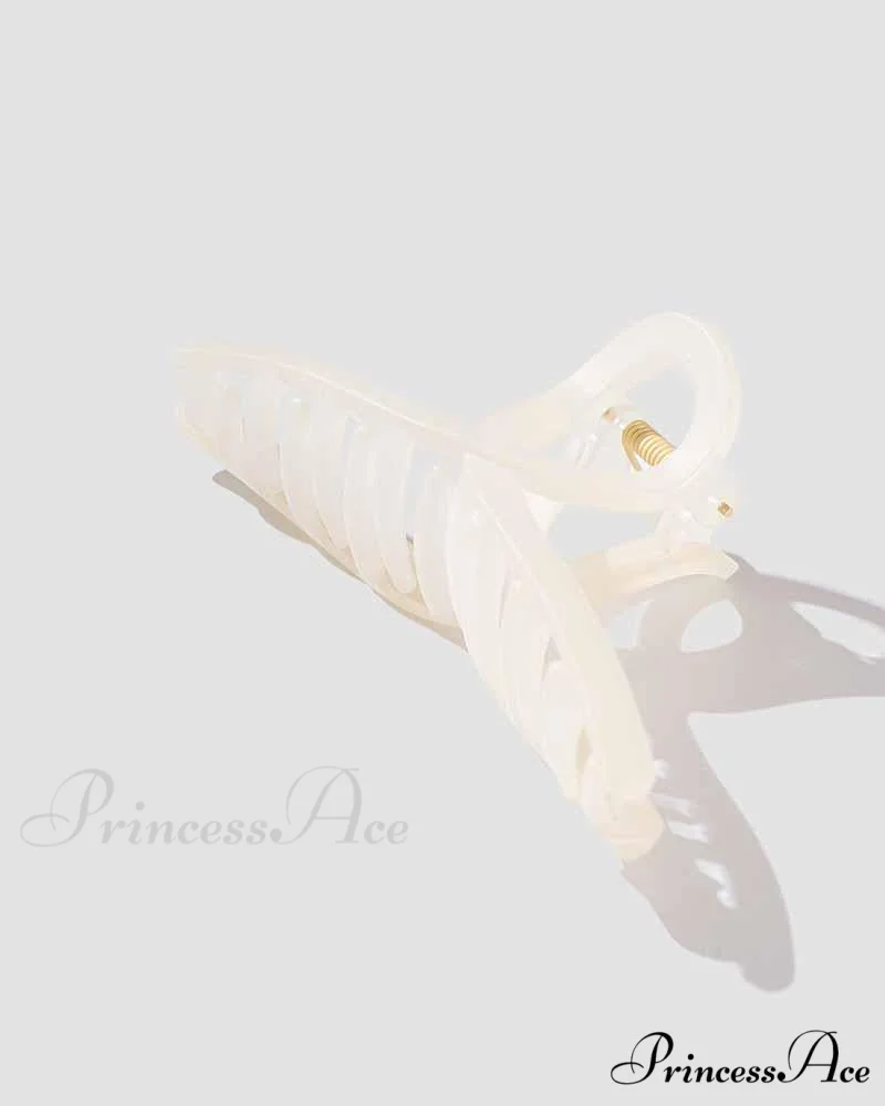 Dovegarde Hair Clip - Image 3