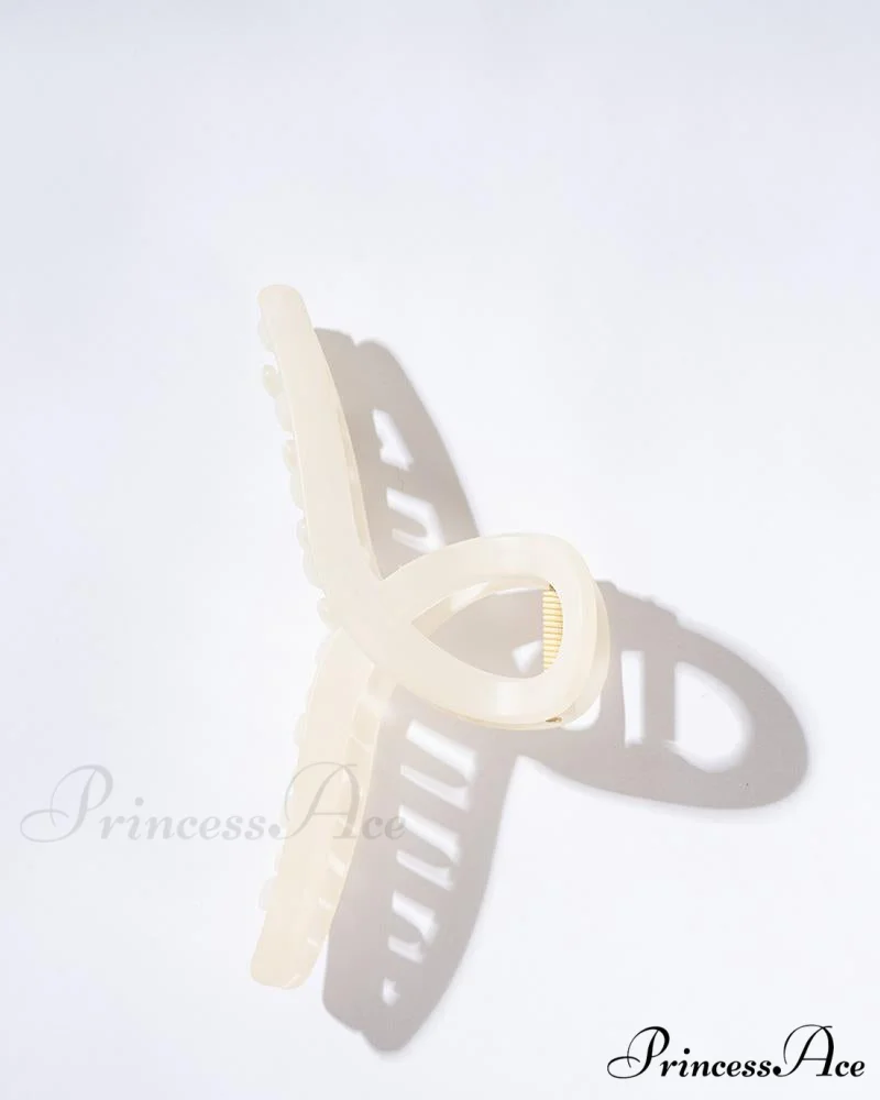 Dovegarde Hair Clip - Image 7