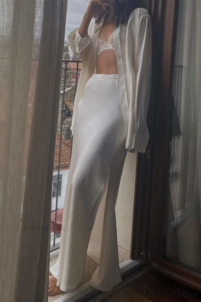 Side Skirt with High Full-Length and White Slit Waist - Image 2