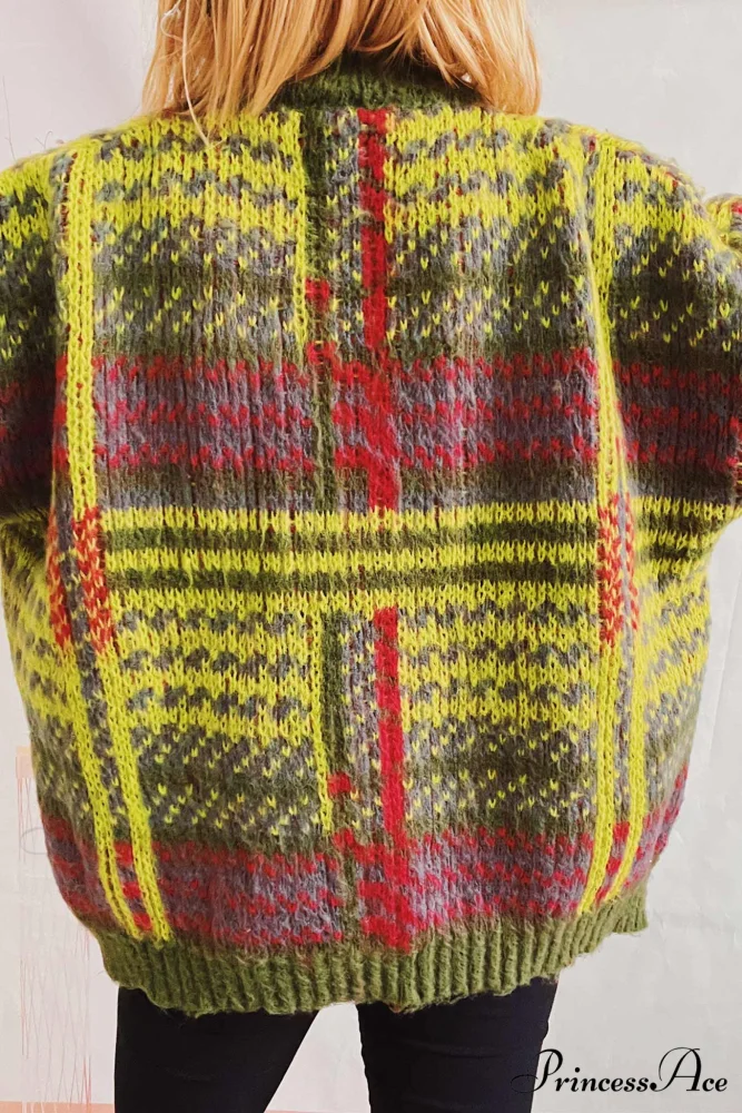 Retro with Striped Cardigan Contrast - Image 11