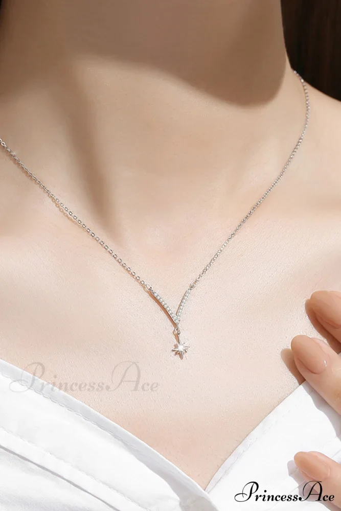 V-shaped Polaris Pendant - Image 4